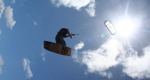 Kitesurfing - How To Jump - Image