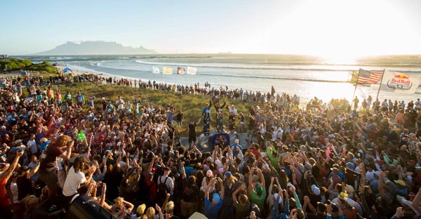 Spectators at Big Bay for Red Bull King of the Air 2014